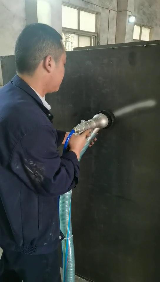 環(huán)保型噴砂機(jī)工作視頻